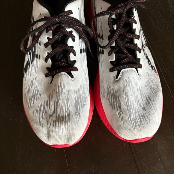 ASICS Novablast 3 Men’s Running Walking Shoes Sneakers Workout Size 11.5 - Picture 6 of 11